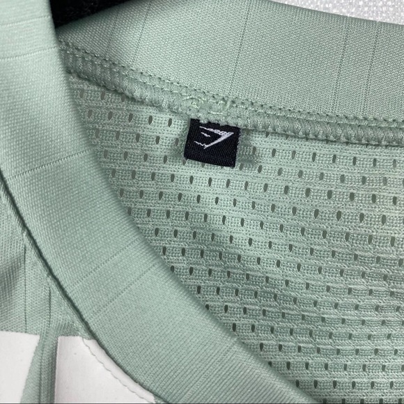 Gymshark - Recess Open Back Short Sleeve Crop Top - Green - Large - Picture 6 of 9